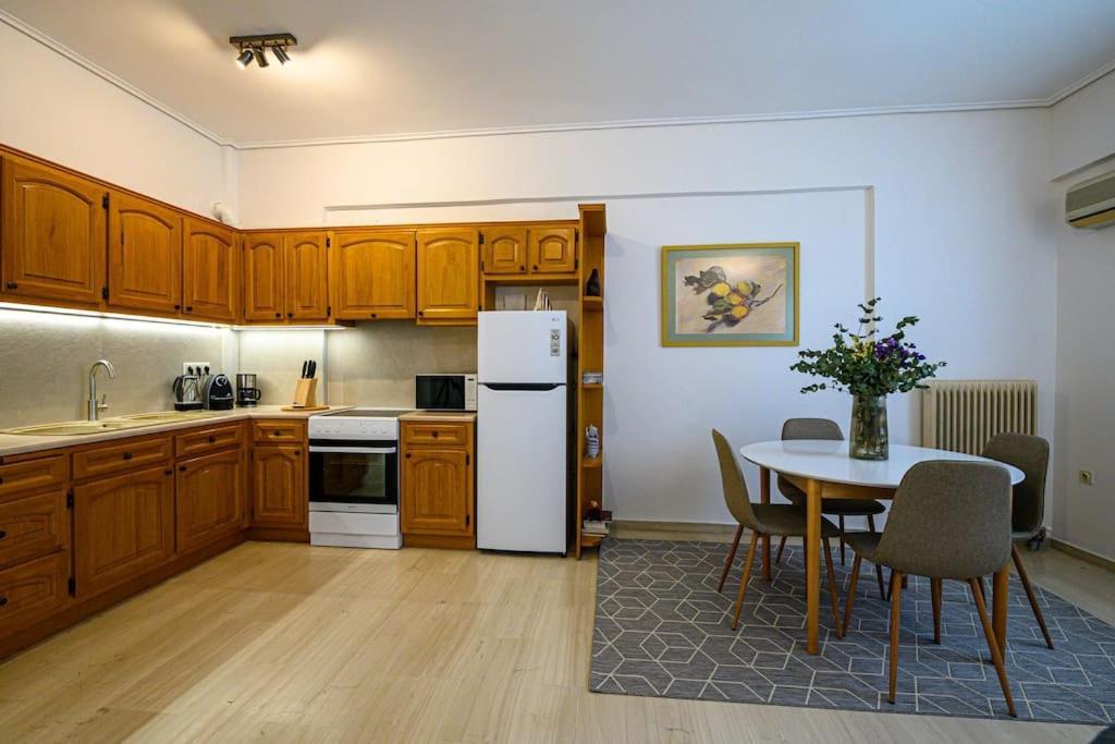 Anna'S Apartment 칼라마타 외부 사진