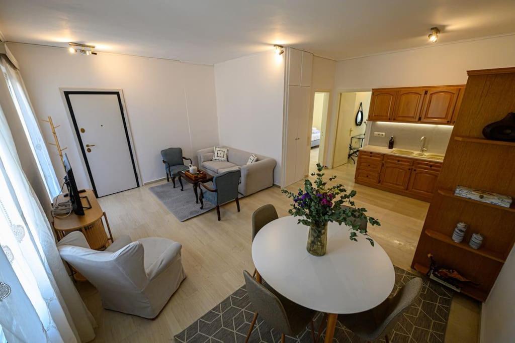 Anna'S Apartment 칼라마타 외부 사진