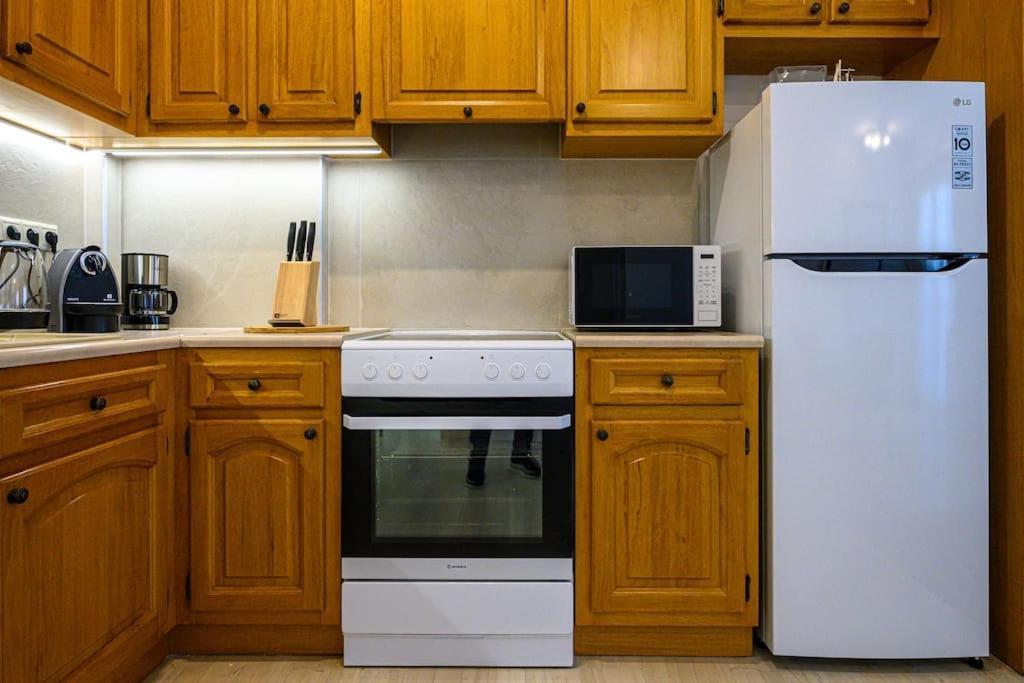Anna'S Apartment 칼라마타 외부 사진